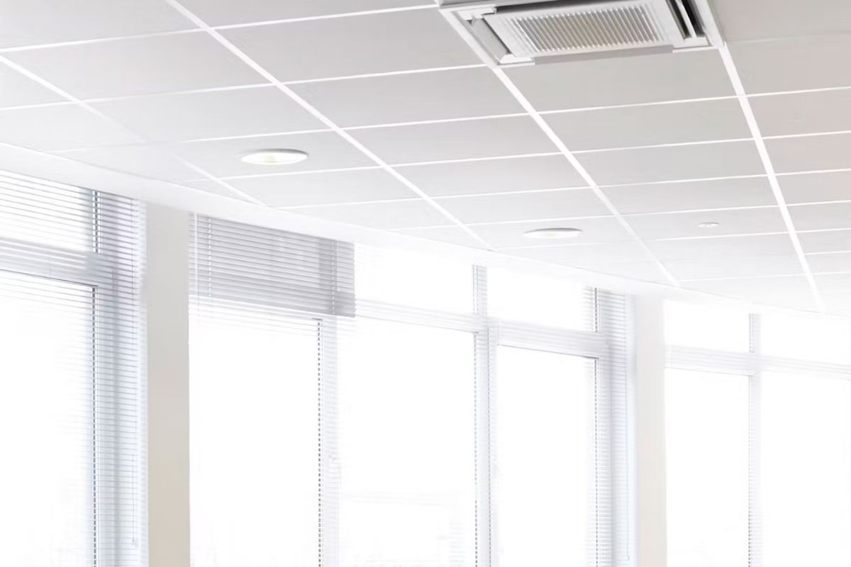 het monteren van een standaard rockfon plafond