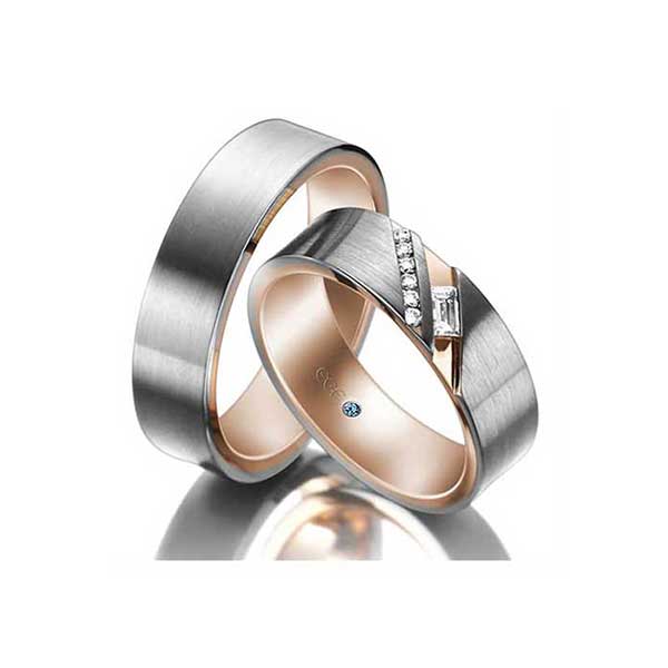 Trouwring-met-aparte-zetting-wit-roodgoud-collectie-Circles-Trouwringen