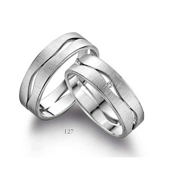 Trouwringen-in-witgoud-Satine-5-briljanten-van-0.015ct