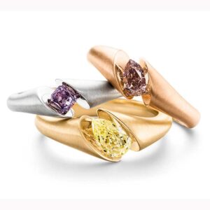 De kleur van een verlovingsring: wat past het best bij u?-Circles Trouwringen