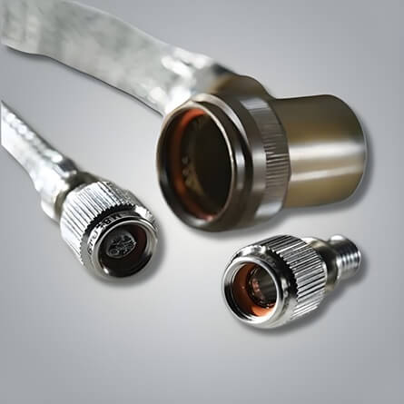 Connecor backshells en adapters