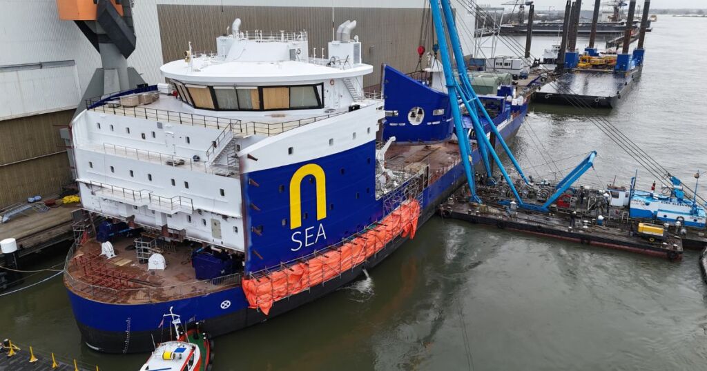 3 bow section Altera