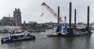 NP 525 moving