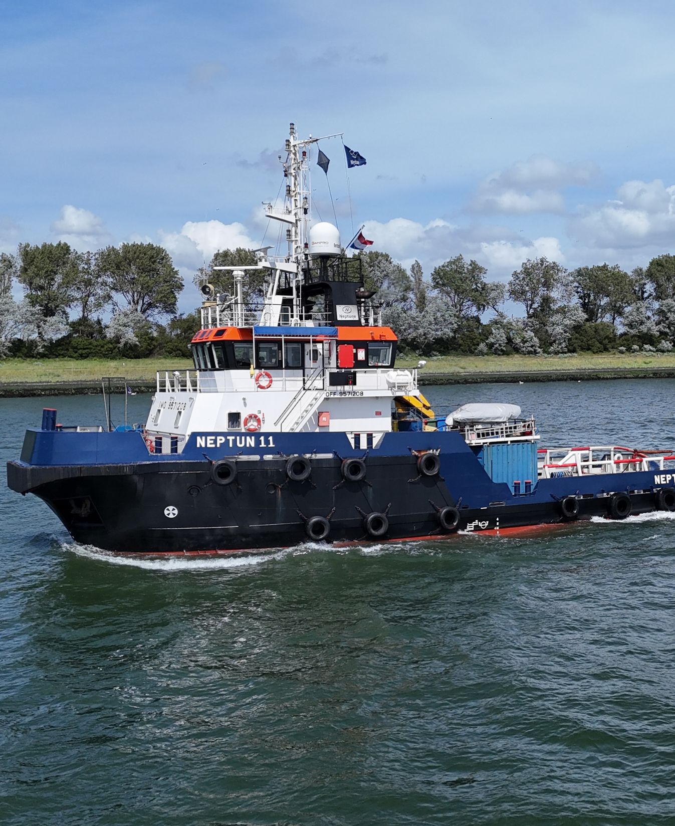 Charter - Neptune Marine